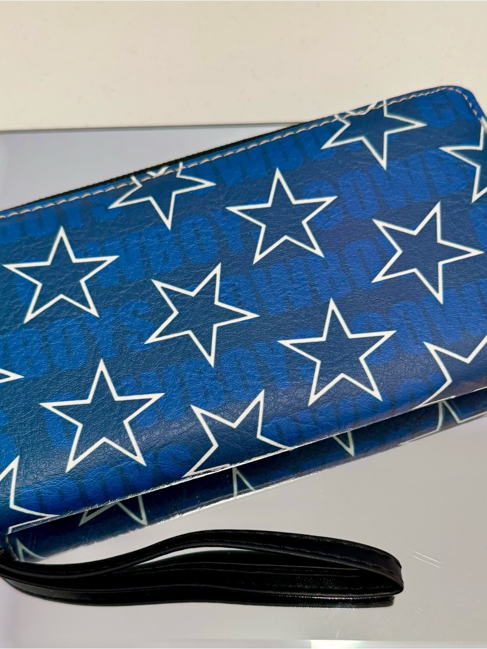 New Dallas Cowboys Zip Around Wallet Wristlet 8x4